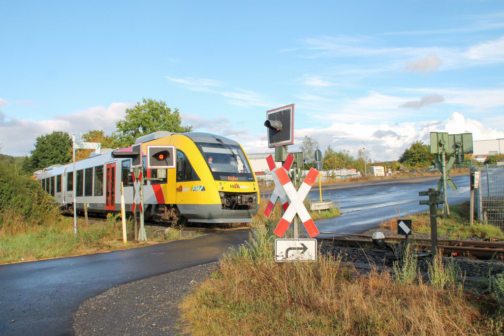 648 011 kurz vor dem Streckenende der Lumdatalbahn in Mainzlar, aufgenommen am 04.09.2016.