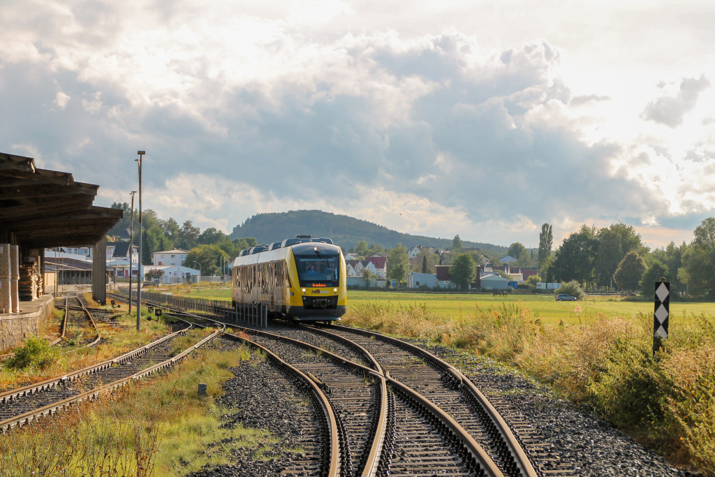 648 011 an den Gleisanlagen bei den Didier-Werken auf der Lumdatalbahn, aufgenommen am 04.09.2016.