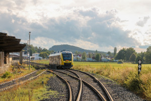 648 011 an den Gleisanlagen bei den Didier-Werken auf der Lumdatalbahn, aufgenommen am 04.09.2016.