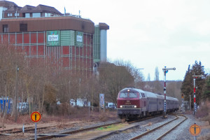 216 224 an der Licher-Brauerei auf der Lahn-Kinzig-Bahn, aufgenommen am 01.03.2017.