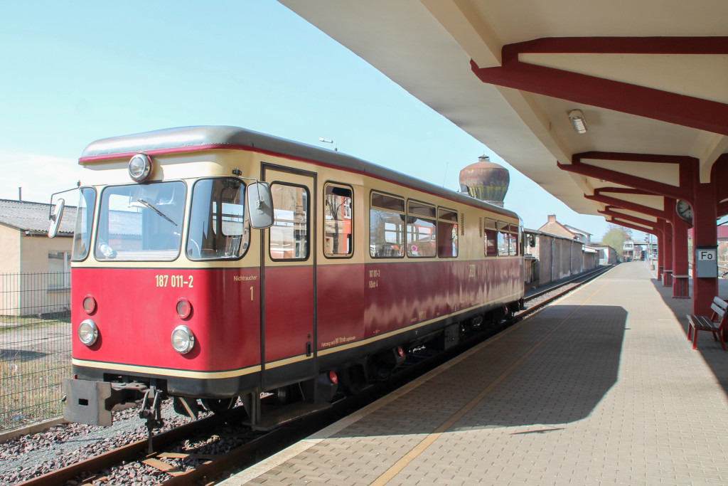 187 011 im Bahnhof Nordhausen-Nord auf der Harzquerbahn, aufgenommen am 24.03.2017.