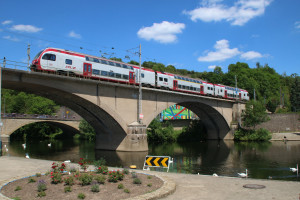 Ein Kiss der CFL auf der Landesgrenze bei Wasserbillig zwischen Luxemburg und Deutschland, aufgenommen am 04.07.2017.