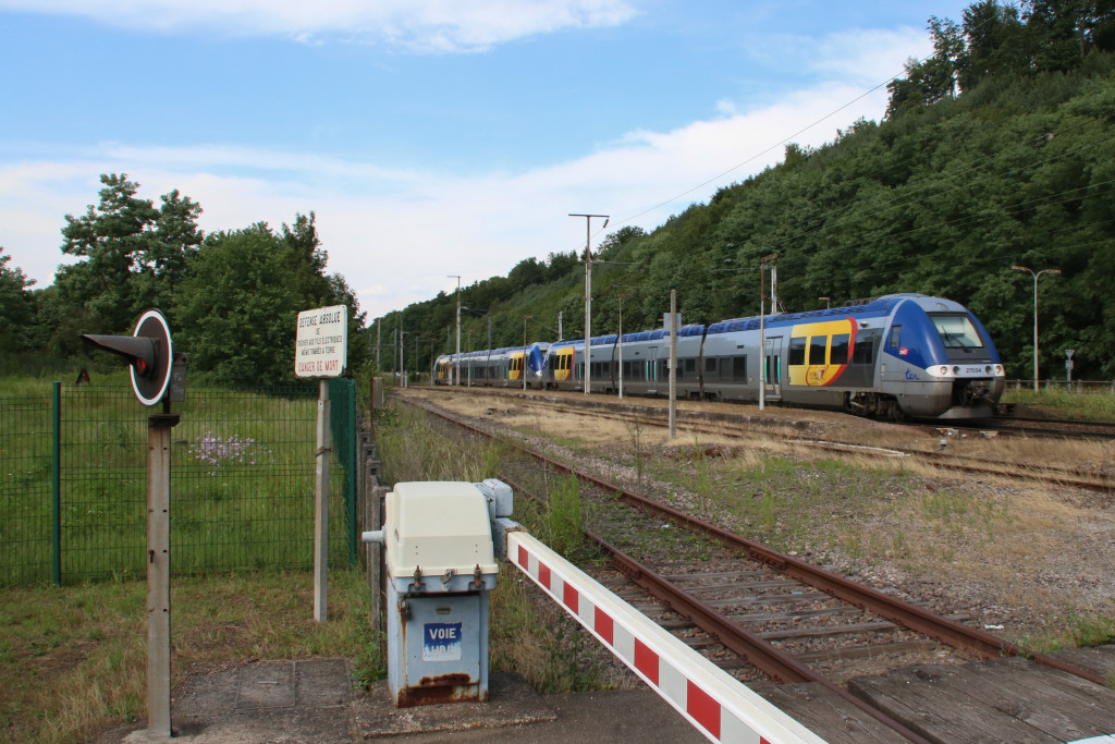 27554 der SNCF bei Cocheren, aufgenommen am 06.07.2017.