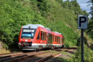648 204 bei Runkel auf der Lahntalbahn, aufgenommen am 29.07.2017.
