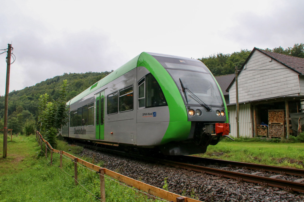 646 418 in Schutzbach auf der Daadetalbahn, aufgenommen am 10.08.2017.