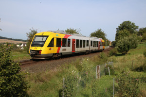 648 410 an den Gärten in Hundstadt auf der Taunusbahn, aufgenommen am 15.08.2017.