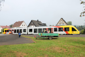648 023 steht in Mainzlar auf der Lumdatalbahn, aufgenommen am 07.09.2014.