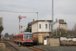 628 227 am Fahrdienstleiter-Stellwerk im Bahnhof Hungen, aufgenommen am 10.03.2018.