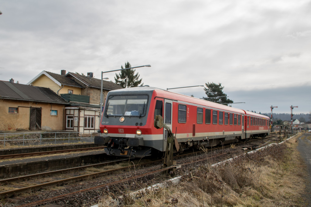 628 227 im Bahnhof Ober-Widdersheim, aufgenommen am 10.03.2018.