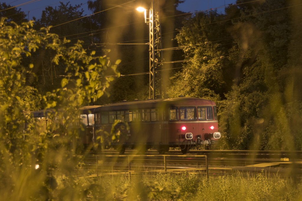 Im Bahnhof Gießen Bergwald versteckt sich 996 310, aufgenommen am 08.05.2018.