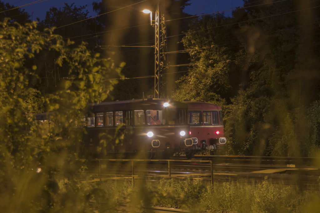 Im Bahnhof Gießen Bergwald verstecken sich 798 829 und 996 310, aufgenommen am 08.05.2018.