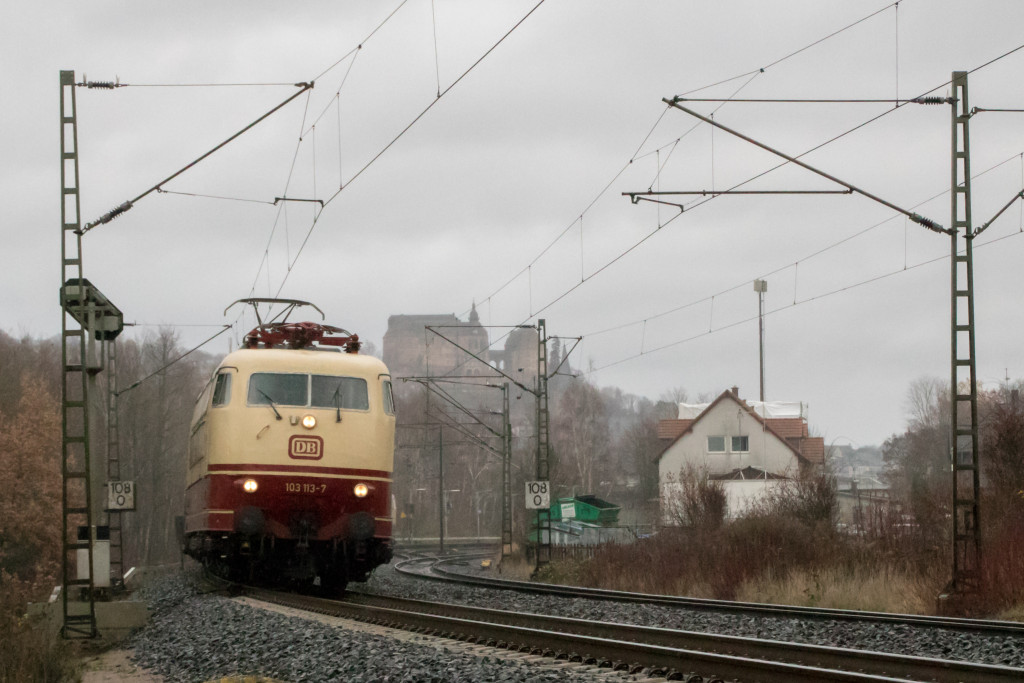 103 113 ist unterhalb des Marburger Landgrafenschlosses, aufgenommen am 09.12.2018.