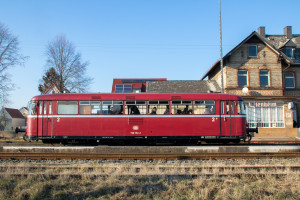 798 752 steht im Bahnhof Beienheim auf der Horlofftalbahn, aufgenommen am 20.01.2019.