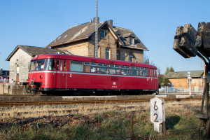 798 752 steht an den Spannwerken im Bahnhof Beienheim auf der Horlofftalbahn, aufgenommen am 20.01.2019.