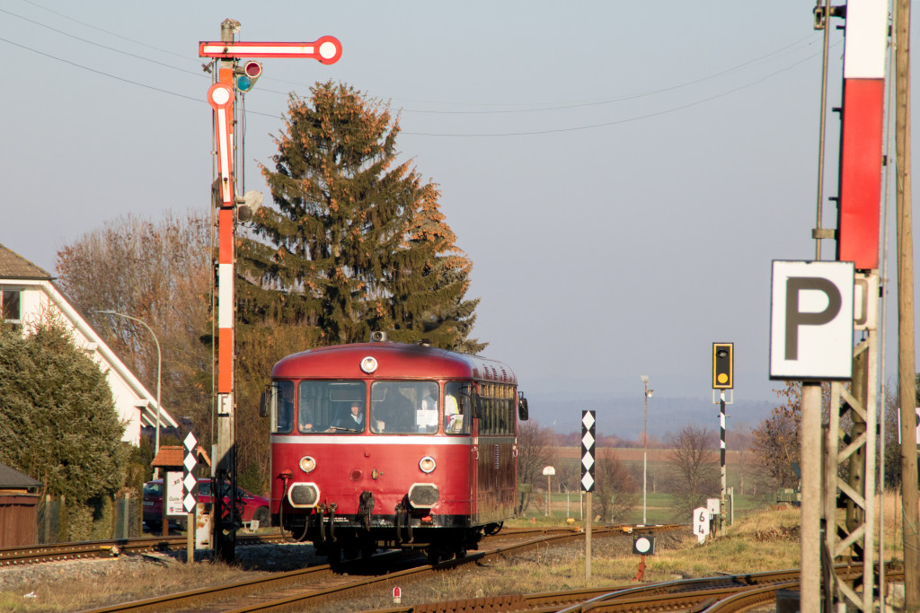 798 752 rangiert im Bahnhof Beienheim auf der Horlofftalbahn, aufgenommen am 20.01.2019.