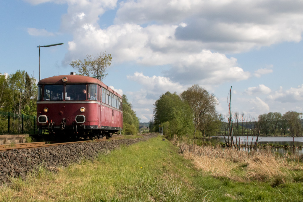 798 829 bei Trais-Horloff auf der Lahn-Kinzig-Bahn, aufgenommen am 28.04.2019.