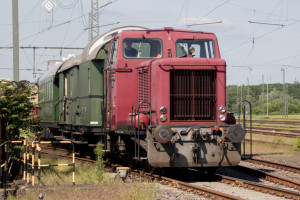 VL 12 rangiert im Bahnhof Darmstadt-Kranichstein, aufgenommen am 01.06.2019.
