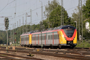 Zwei 1440 der HLB im Bahnhof Darmstadt-Kranichstein, aufgenommen am 01.06.2019.