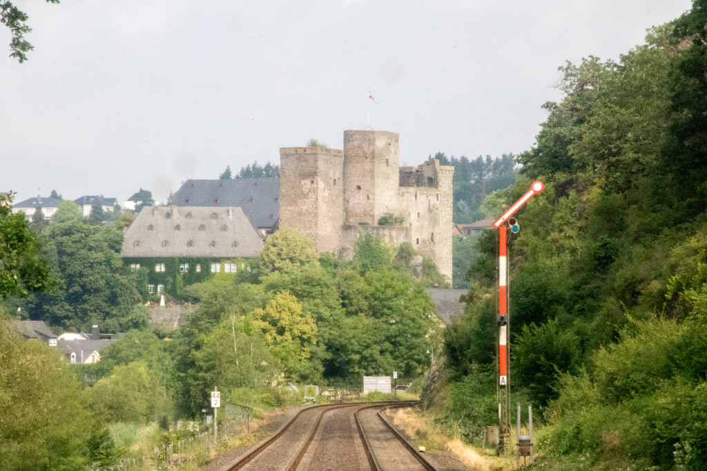 Das Blocksignal von Runkel auf der Lahntalbahn, aufgenommen am 21.06.2019.