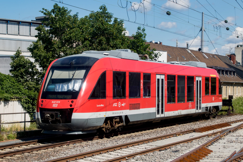 640 029 steht im Hauptbahnhof von Koblenz, aufgenommen am 21.06.2019.