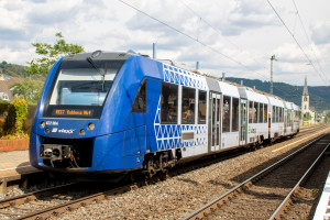 622 404 steht im Bahnhof Boppard ein, aufgenommen am 19.07.2020.