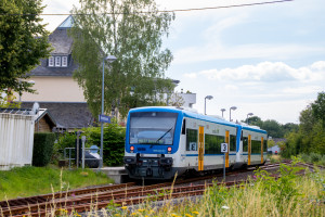 650 351 und 650 350 in Emmelshausen auf der Hunsrückbahn, aufgenommen am 19.07.2020.