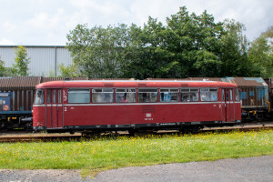 798 729 verlässt Kalenborn auf der Kasbachtalbahn, aufgenommen am 11.08.2021.