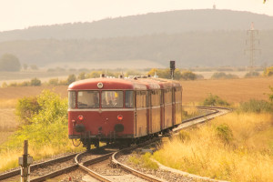 798 829, 996 310, 798 589 und 996 677 bei Wehrheim auf der Taunusbahn, aufgenommen am 11.09.2022.