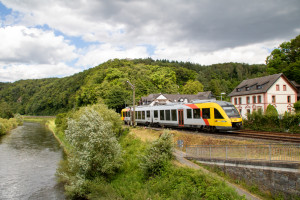 648 026 kurz vor dem Bahnhof Aumenau auf der Lahntalbahn, aufgenommen am 15.06.2024.