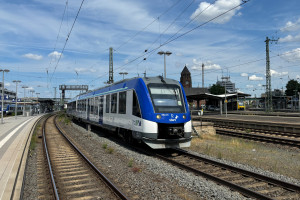 554 111 steht im Bahnhof Gießen zur Abfahrt bereit, aufgenommen am 18.07.2024.