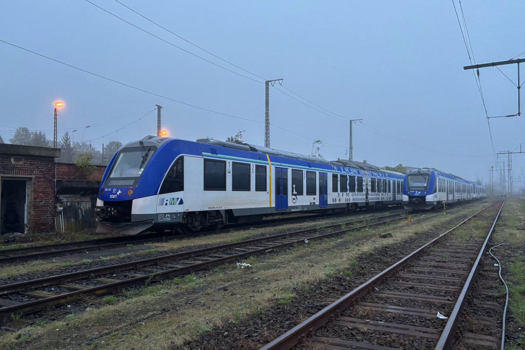 Mehrere iLint stehen abgestellt im Bahnhof Gießen, aufgenommen am 02.10.2024.