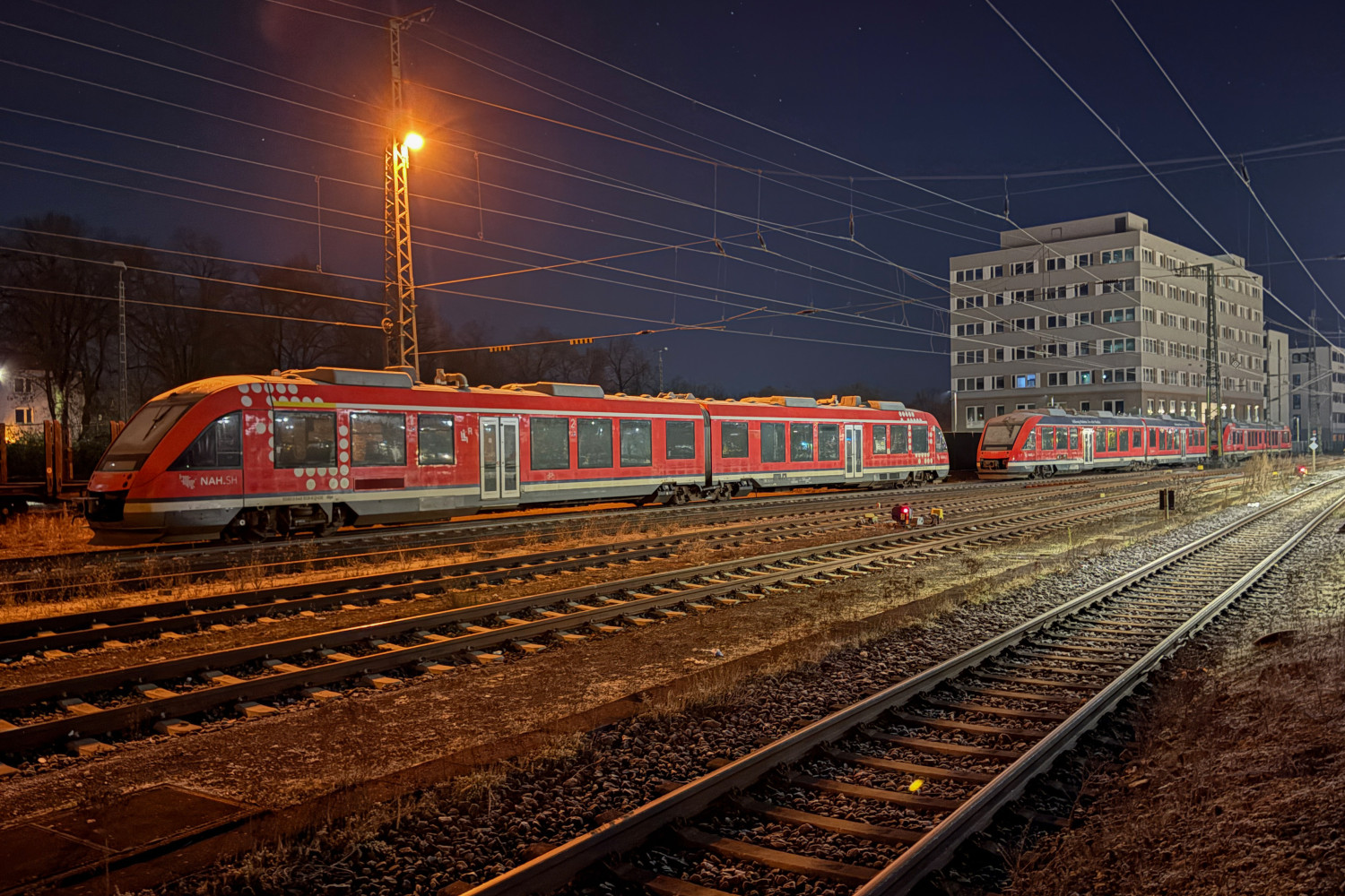 Mehrere 648-Triebwagen stehen im Bahnhof Gießen, aufgenommen am 13.01.2025.