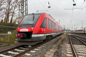 648 355 an der Tankstelle des Frankfurter Hauptbahnhof, aufgenommen am 05.12.2024.