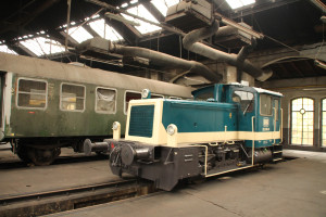 332 090 steht am 25.10.2015 im Lokschuppen in Siegen, aufgenommen am 25.10.2015.